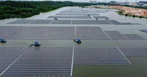 La Nación / Itaipú podría comercializar energía de planta solar flotante en un futuro, según experto