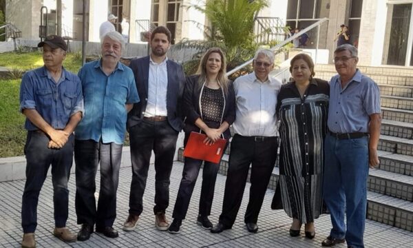A un año de su expulsión del Senado: Kattya González presentó sexto urgimiento a la Corte