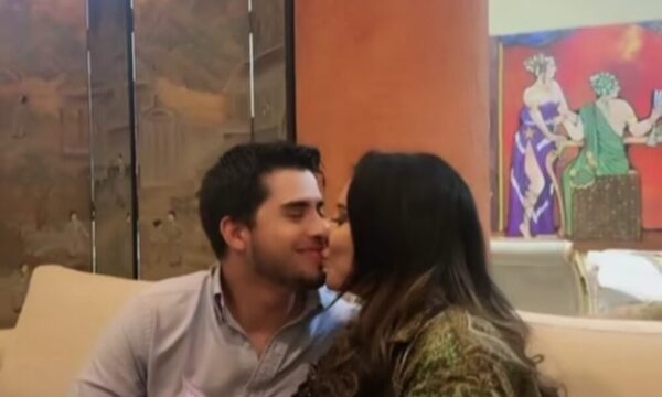(VIDEO) Con serenata, flores y desayuno fue sorprendida Zuni Castiñeira por su chuli