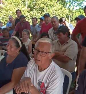 Tacuary: Jubilados denuncian la falta de cobertura médica en el IPS del distrito guaireño - Nacionales - ABC Color