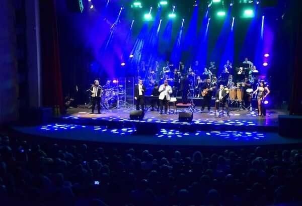 Los Ojeda encanta ante un Teatro Municipal lleno y confirma que “todavía existe la emoción” - Música - ABC Color