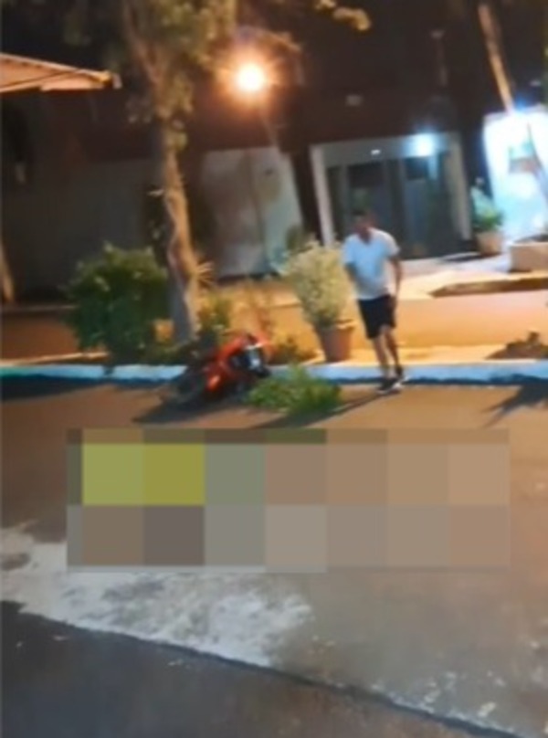 Atropelló motel en el que trabajaba su pareja estando ebrio - 1000 Noticias