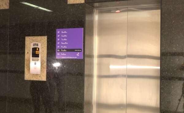 AUDIO: Caída del techo de un ascensor de Clínicas sobre un bebé no pudo haber sido un accidente, según pericia - Periodísticamente - ABC Color