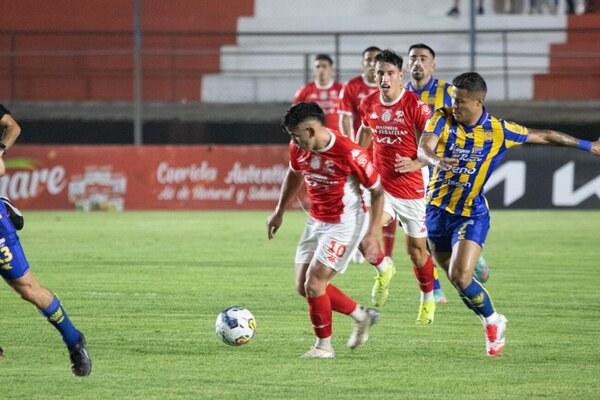Versus / General Caballero golea y profundiza la crisis de Luqueño