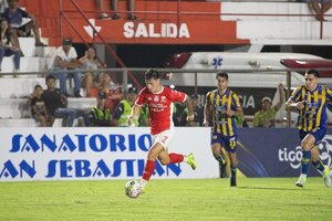 General Caballero se hizo fuerte de local y le propinó un duro golpe a Sportivo Luqueño - 1000 Noticias