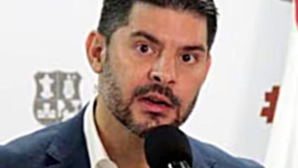 ¿Y la plata? Se le acaba el plazo a Nenecho