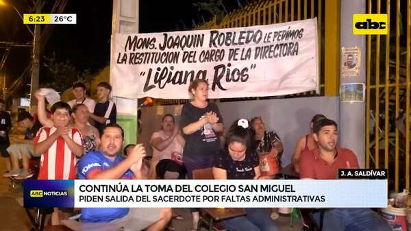 Video: Continúa la toma del colegio San Miguel en J. Augusto Saldívar - ABC Noticias - ABC Color