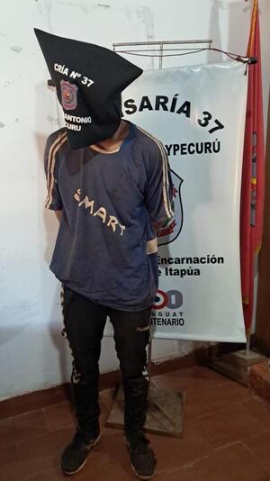 Hombre detenido por sup. agredir a su pareja en el día de los enamorados