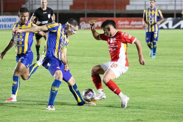 General Caballero JLM golpea a Sportivo Luqueño con goleada por 3-0 - Unicanal