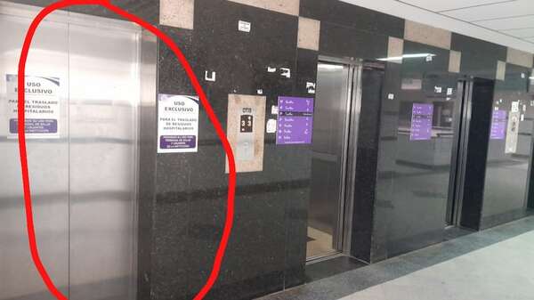 Reportan otro incidente en el ascensor de Clínicas: funcionaria quedó atrapada - Nacionales - ABC Color