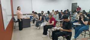 La Gobernación de Itapúa y la UNAE ofrecen 30 nuevas becas para carreras con alta demanda laboral