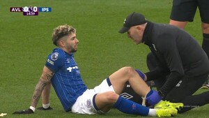 Julio Enciso se retira lesionado y llorando
