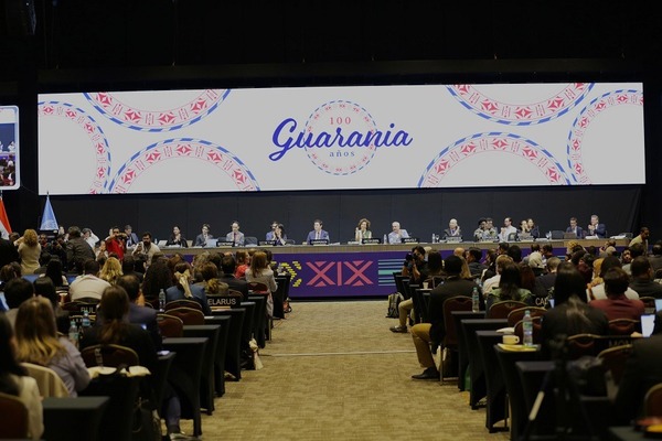 Conversatorio sobre la Guarania en San Bernardino