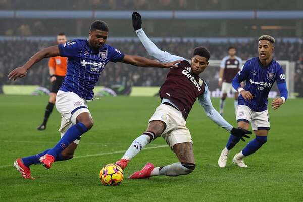 El Aston Villa se atasca contra el Ipswich de Enciso - Fútbol Internacional - ABC Color