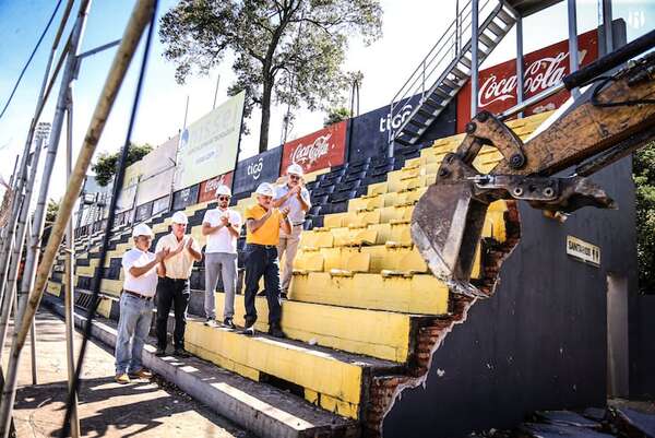 Guaraní: Día histórico, adiós al Rogelio Livieres - Fútbol - ABC Color