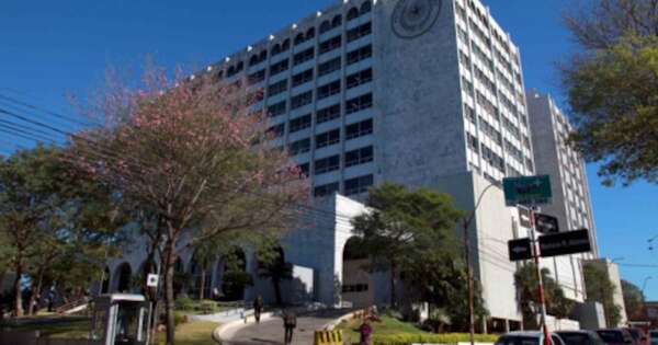 La Nación / Senadora espera que en cumbre de poderes se acuerde avanzar en la carrera judicial