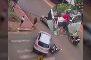 Camioneta y motocicleta originan un violento incidente en el tránsito - SNT
