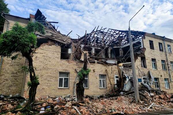 Ucrania derriba 95 drones rusos en un ataque que daña infraestructuras en Mikoláyiv - Mundo - ABC Color