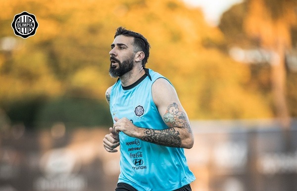 Olimpia: novedades en la lista de Martín Palermo