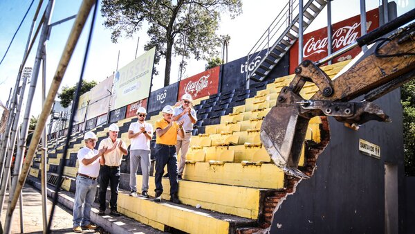 Arranca demolición del Rogelio Livieres