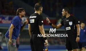 Versus / "Hay que entender que el árbitro puede equivocarse"