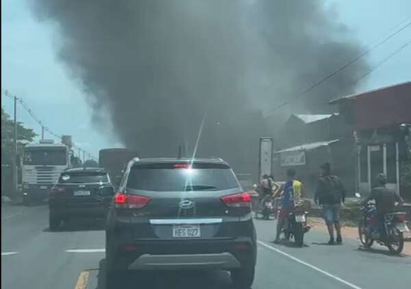 Video: incendio e intensa humareda en Acceso Sur - Nacionales - ABC Color