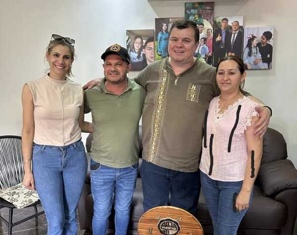 Dionisio Amarilla logra apoyo de dirigentes liberales de Minga Porã - ADN Digital