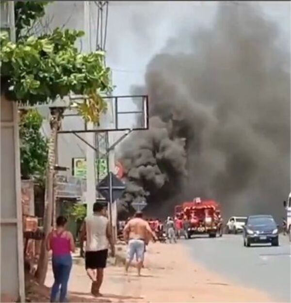 (Video) Controlan incendio de gran magnitud en Ypané