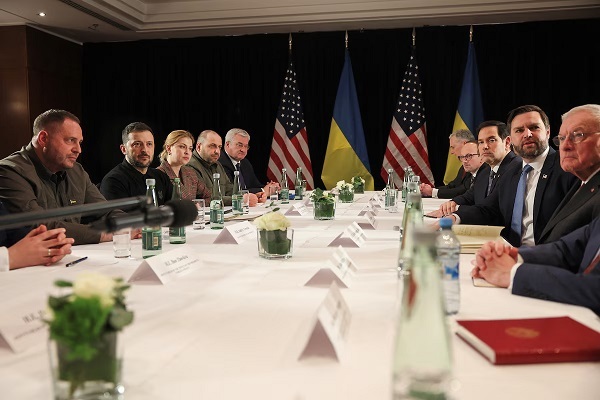 Vance y Zelensky dialogan sobre paz en Ucrania en Conferencia de Múnich
