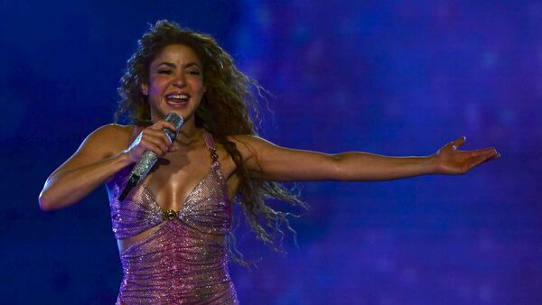 Shakira suspende concierto en Lima por dolor abdominal