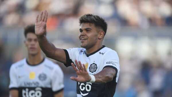 Olimpia hila su tercer triunfo y llega motivado al clásico