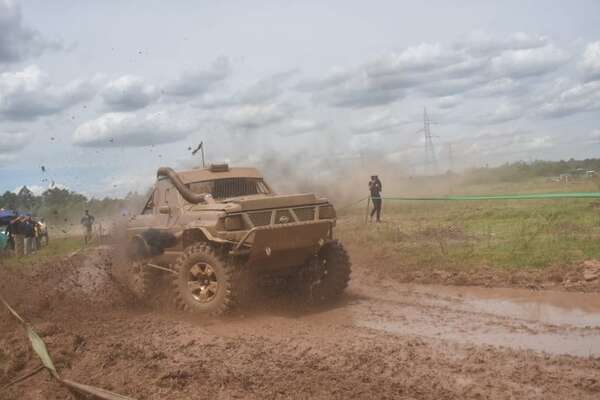 4x4 Off-Road-Club Cateura-Coronel Oviedo: Victoria de Huber-Vogel, en un emocionante final - ABC Motor 360 - ABC Color