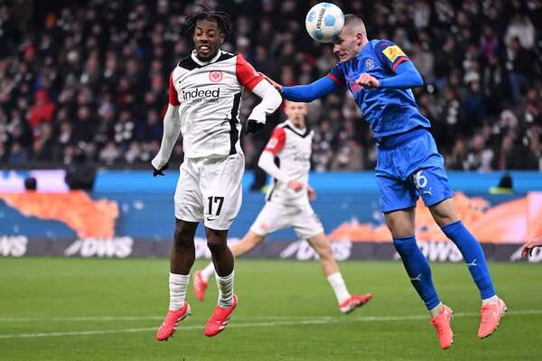 Eintracht refuerza su tercer puesto en la Bundesliga - Fútbol Internacional - ABC Color