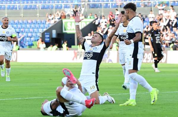 Olimpia 4-Trinidense 2: Avanza el Coloso - Fútbol - ABC Color