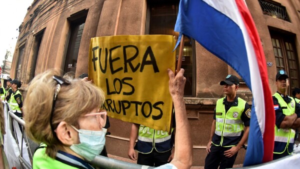 Pocas expectativas por la cumbre y la oposición pide acciones al fiscal
