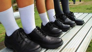 Consejos a tener en cuenta para elegir un buen calzado para los escolares