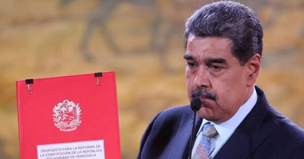 La Nación / Maduro presentó su proyecto “democrático” de reforma constitucional