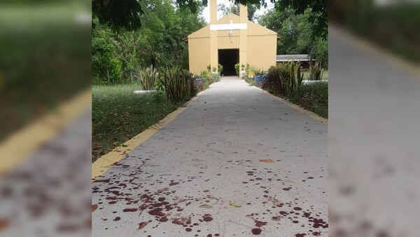 Macheteó a gente en la misa y dijo “locura’imi oike chéve”