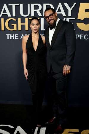 Adria Arjona y Jason Momoa, primera vez juntos en una alfombra roja - Gente - ABC Color
