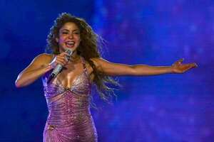 Shakira debió suspender un concierto en Perú por razones de salud y reina la incertidumbre sobre la segunda fecha - Música - ABC Color