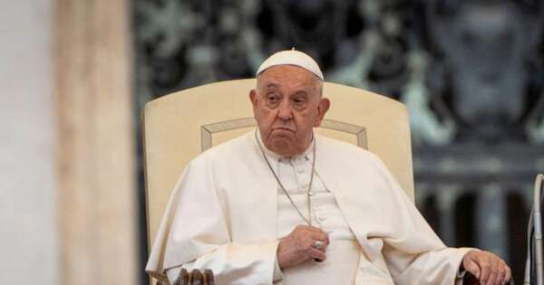 Diario HOY | El Papa Francisco permanece hospitalizado por una infección polimicrobiana