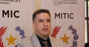 La Nación / Titular de Mitic refuta publicaciones sobre seguro médico y limpieza