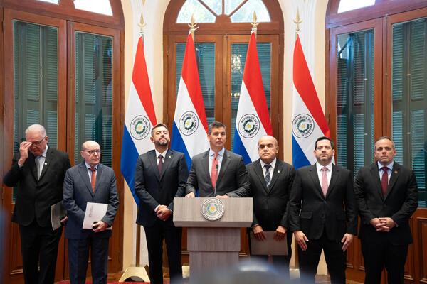 Cumbre de Poderes: Sellan compromiso por un Paraguay más transparente y aprueban estrategia anticorrupción - MarketData