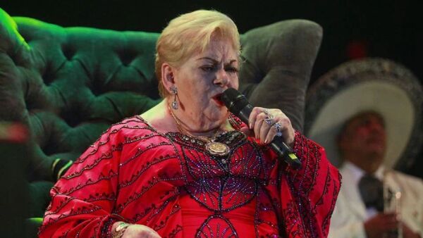 ¡Ñandereja “Paquita la del barrio”!
