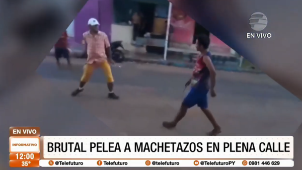 Brutal pelea a machetazos en plena calle