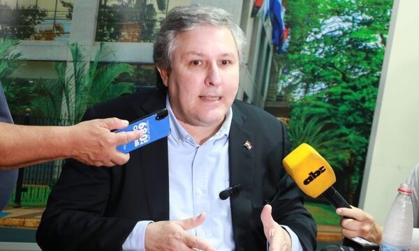 “Cumbre cómplice”, dice senador y critica falta de acciones contra la corrupción