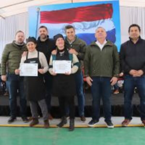 Presidente Peña hizo entrega de aportes e inauguró obras en Ñeembucú. :: Presidencia de la República del Paraguay