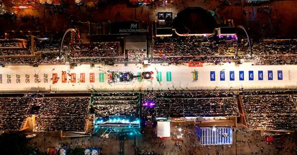 La Nación / El cierre del Carnaval Encarnaceno 2025 - OJO Galería