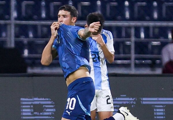 Versus / En Argentina aseguran que futbolistas "argentinos" dejaron sin título Sub 20 a la Albiceleste