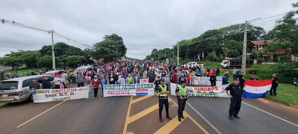 Campesinos de Misiones postergan manifestación por inclemencias del tiempo y reiteran pedido de asistencia - Nacionales - ABC Color